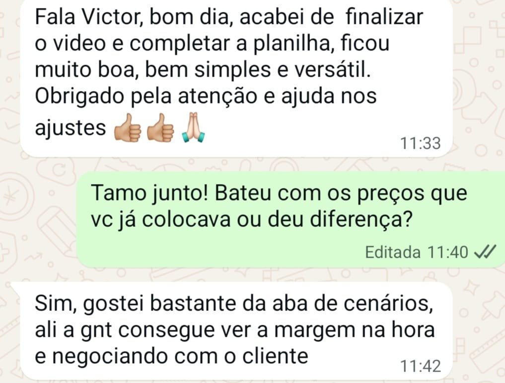 Cliente comentando sobre simplicidade e ajustes